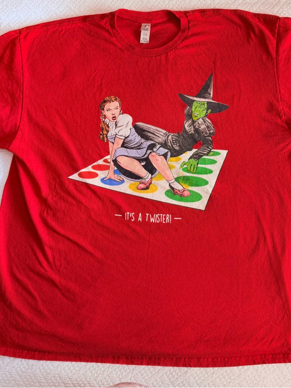 Custom Etsy Men's XXL  Wizard of Oz "It's a Twister" funny Tshirt.